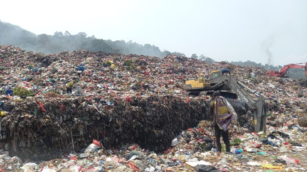 Ratusan Pemulung di TPA Bakung Bakal Direlokasi