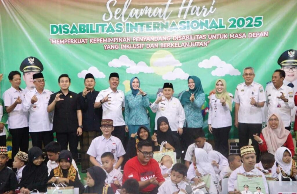 Bupati Dedi Irawan Buka Pentas Seni HDI 2025: Tegaskan Komitmen Pesibar Menjadi Daerah Inklusif