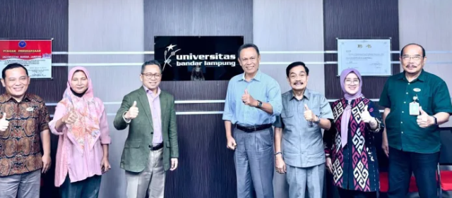 Jajaki Fasilitas Olahraga Universitas Bandarlampung KONI Lampung Silaturahmi
